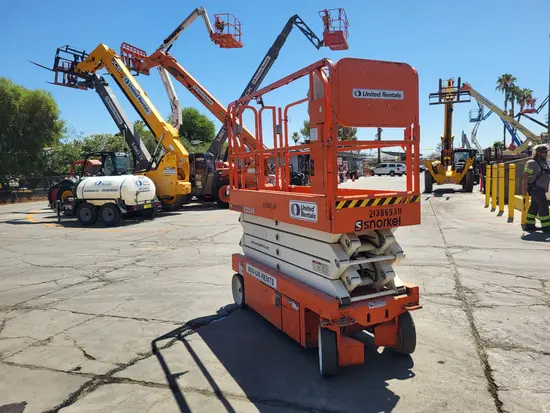 2018 Snorkel S3226E Scissor Lift