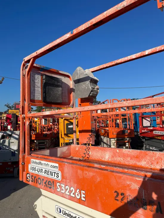 2019 Snorkel S3226E Scissor Lift
