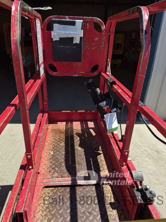 2018 MEC MICRO 19 Scissor Lift