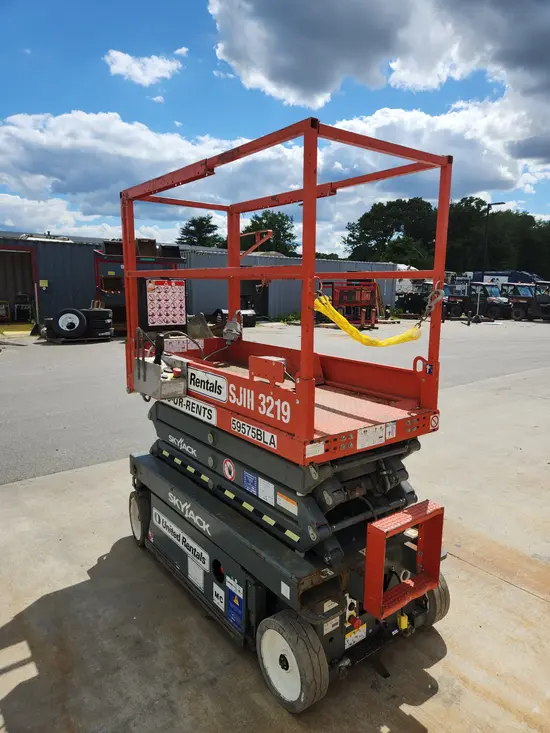 2018 Skyjack SJIII3219 Scissor Lift