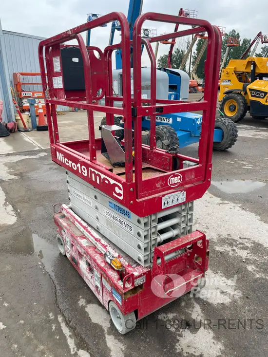 2018 MEC MICRO 19 Scissor Lift