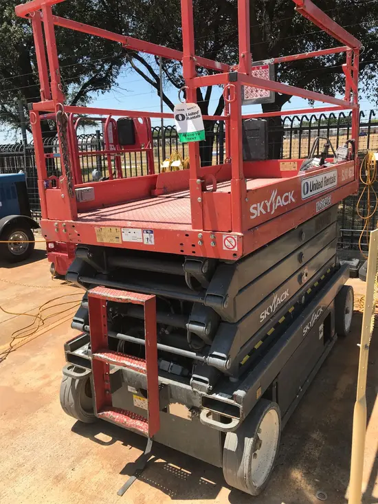 2016 Skyjack SJIII4632 Scissor Lift
