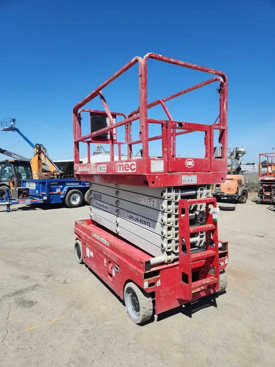2018 MEC 4046SE Scissor Lift