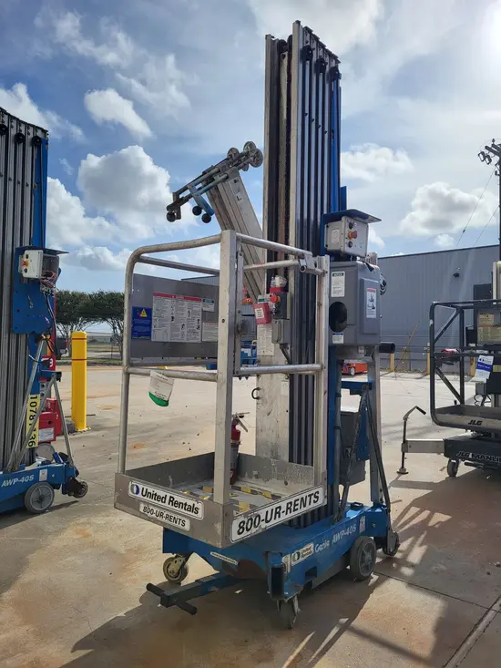 2018 Genie AWP-40SDC Pusharound Lift
