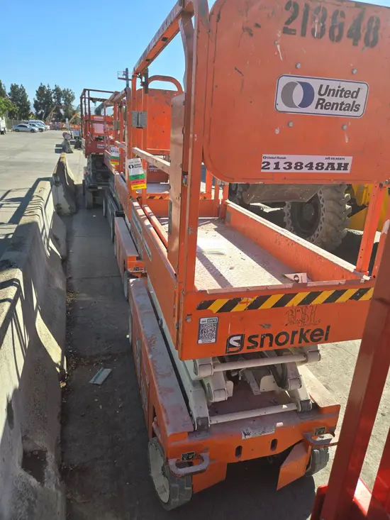 2018 Snorkel S3219E Scissor Lift