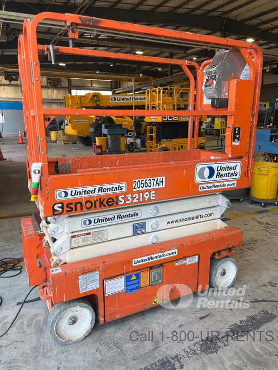 2018 Snorkel S3219E Scissor Lift