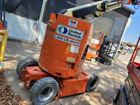 2015 JLG E300AJP Articulating Boom Lift