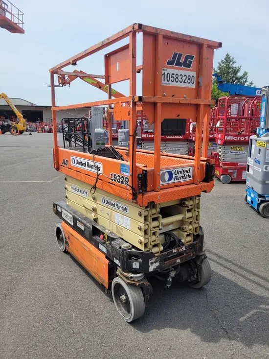 2017 JLG 1932R Scissor Lift
