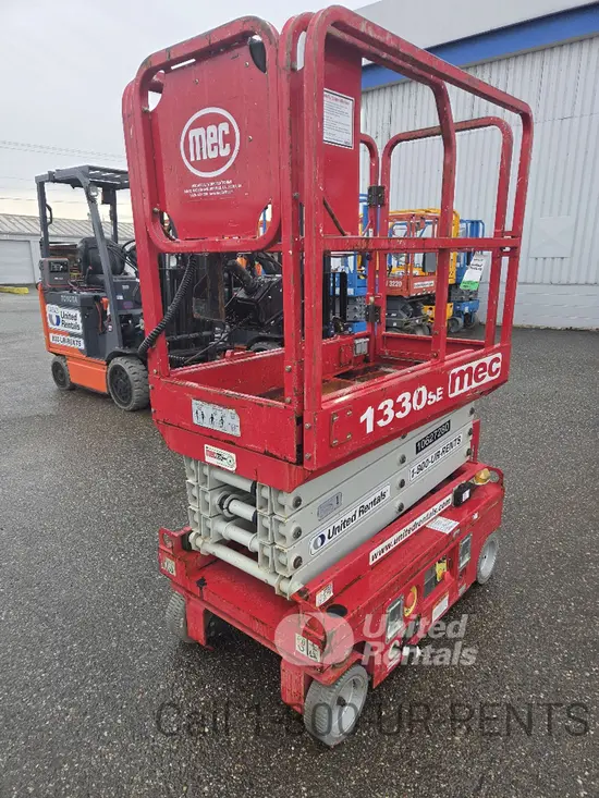 2017 MEC 1330SE Scissor Lift