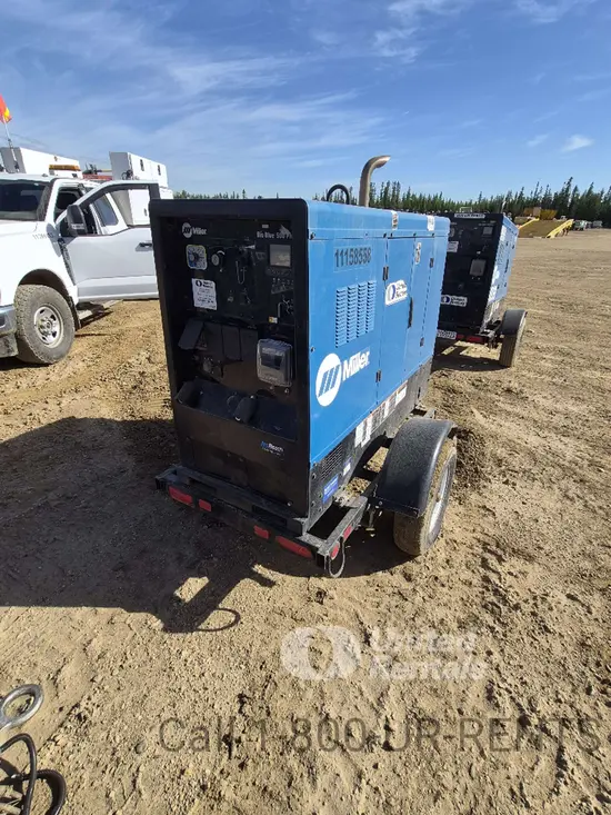 2021 Miller Welders Big Blue 500 Welder