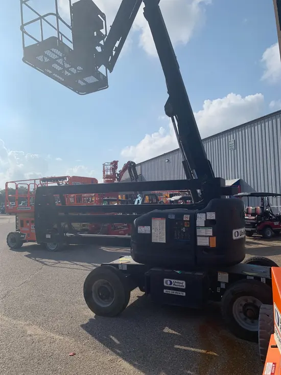2013 Genie Z-45/25J DC Articulating Boom Lift