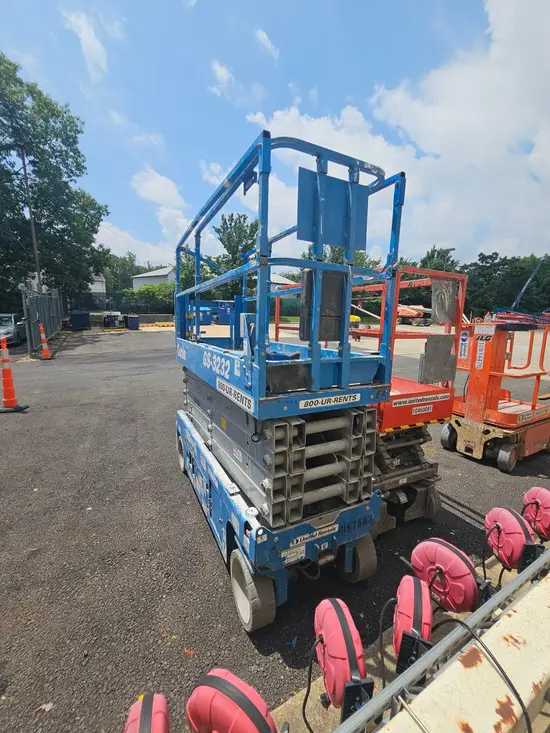 2017 Genie GS-3232 Scissor Lift