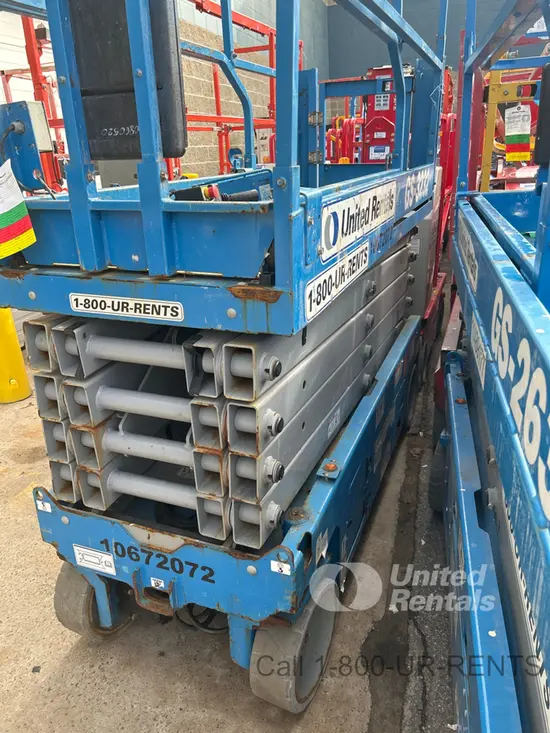 2017 Genie GS-3232 Scissor Lift