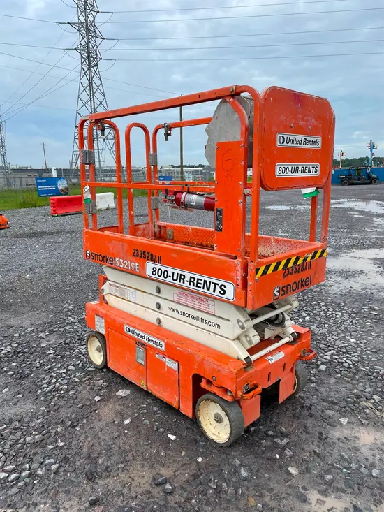 2019 Snorkel S3219E Scissor Lift