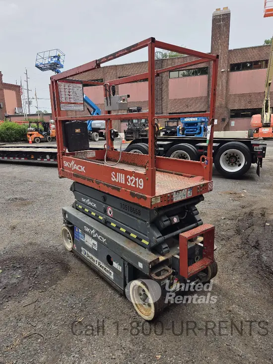 2016 Skyjack SJIII3219 Scissor Lift