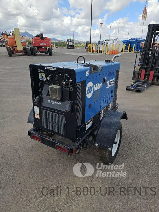 2021 Miller Welders Big Blue 300R Welder