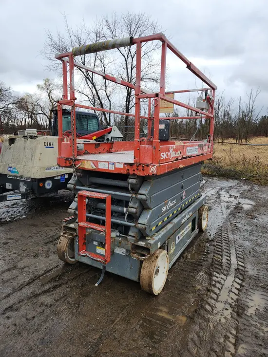 2015 Skyjack SJIII4632 Scissor Lift
