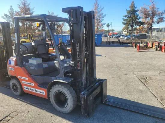 2019 Toyota 8FGU25 Warehouse Forklift