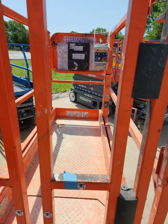 2021 Snorkel S3219E Scissor Lift