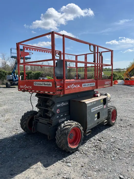 2017 Skyjack SJ6832RT Rough Terrain Scissor Lift
