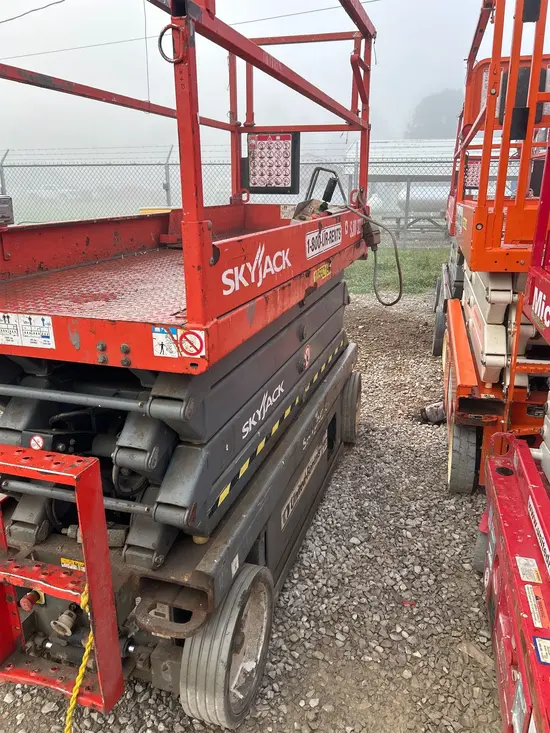 2017 Skyjack SJIII3226 Scissor Lift