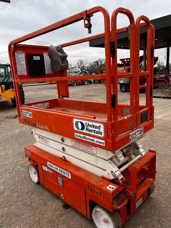 2018 Snorkel S3219E Scissor Lift