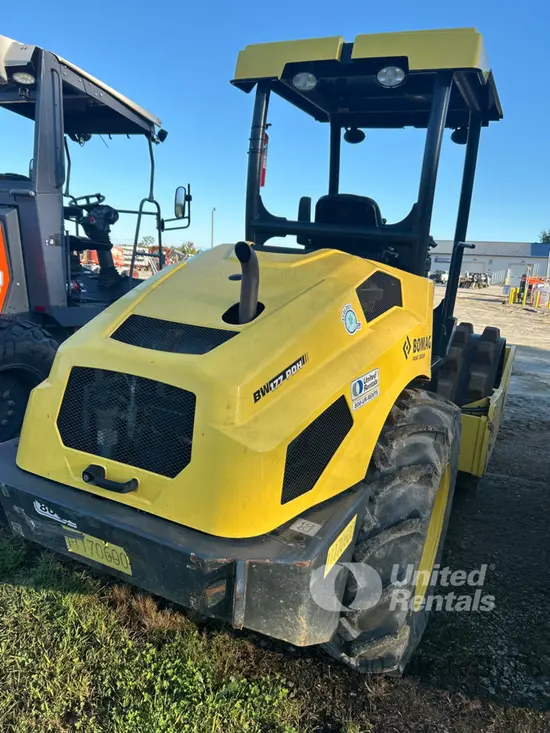 2021 BOMAG BW177PDH-5 Single Drum Roller