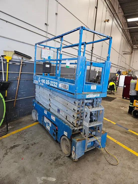 2016 Genie GS-3232 Scissor Lift