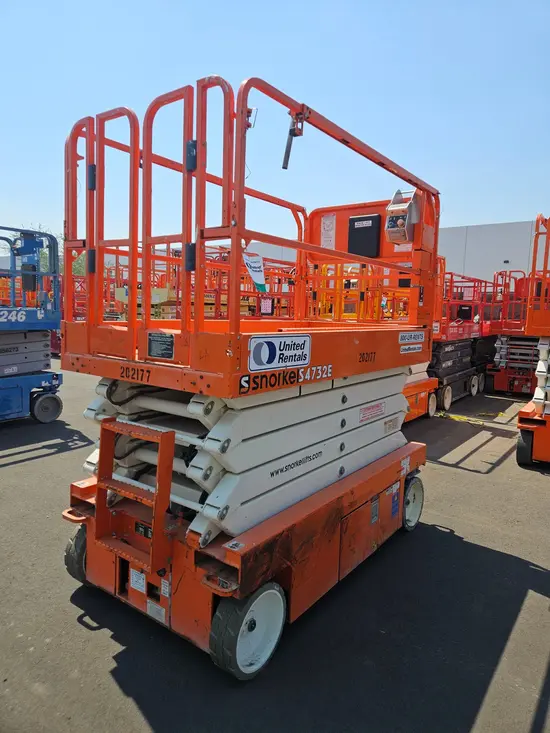 2018 Snorkel S4732E Scissor Lift