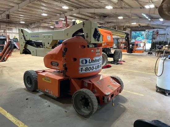 2017 JLG E400AJPN Articulating Boom Lift