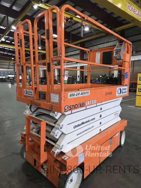 2018 Snorkel S4732E Scissor Lift