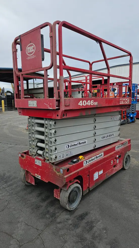 2017 MEC 4046SE Scissor Lift