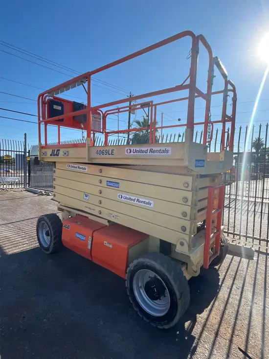 2017 JLG 4069LE Scissor Lift