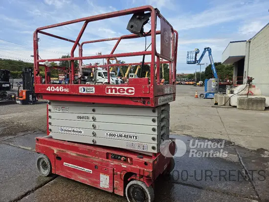 2017 MEC 4046SE Scissor Lift
