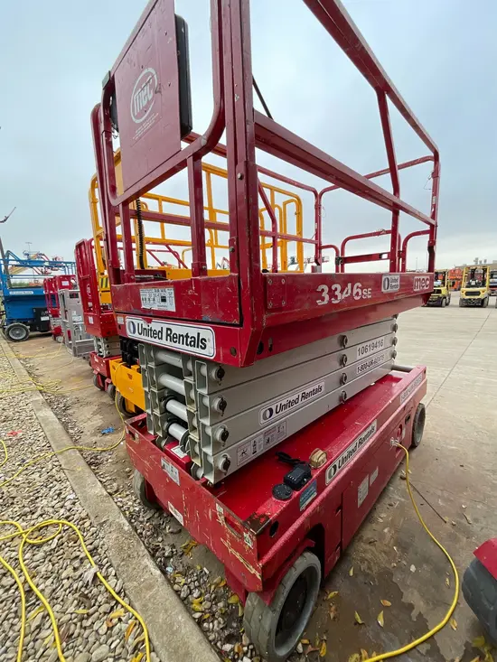2017 MEC 3346SE Scissor Lift