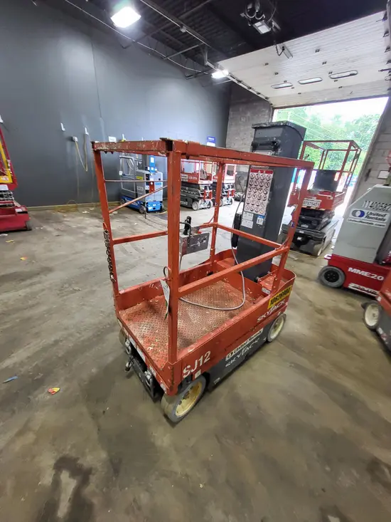 2017 Skyjack SJ12 Self-Propelled One-Person Lift