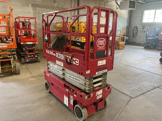 2018 MEC 1930SE Scissor Lift