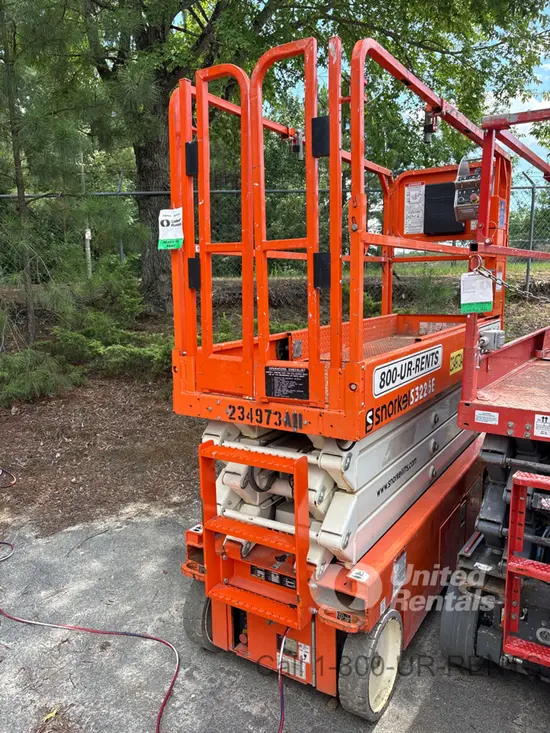 2019 Snorkel S3226E Scissor Lift