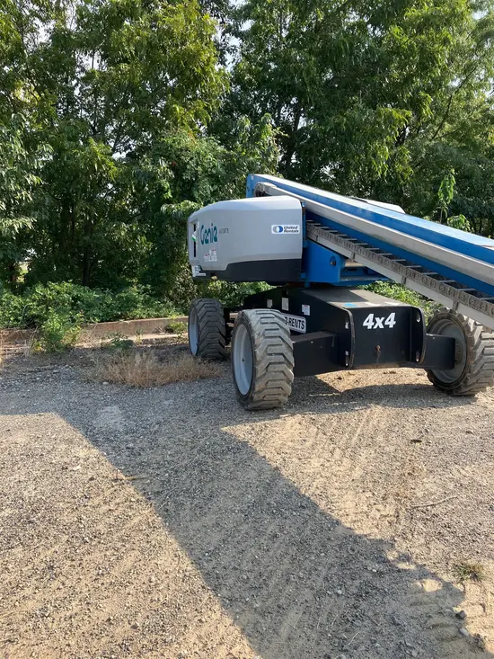 2016 Genie S-60X Boom Lift