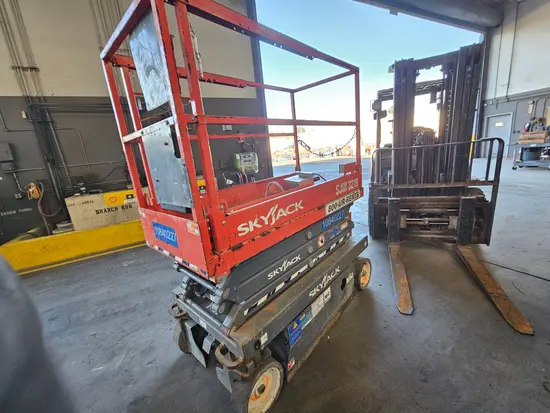 2018 Skyjack SJIII3219 Scissor Lift