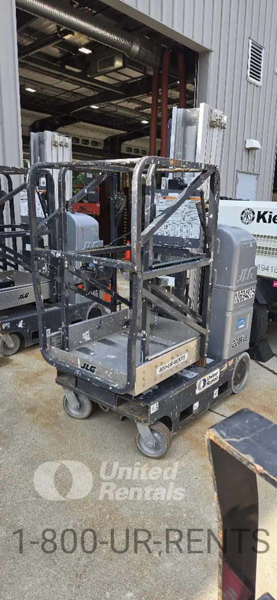 2017 JLG 20MVL Self-Propelled One-Person Lift