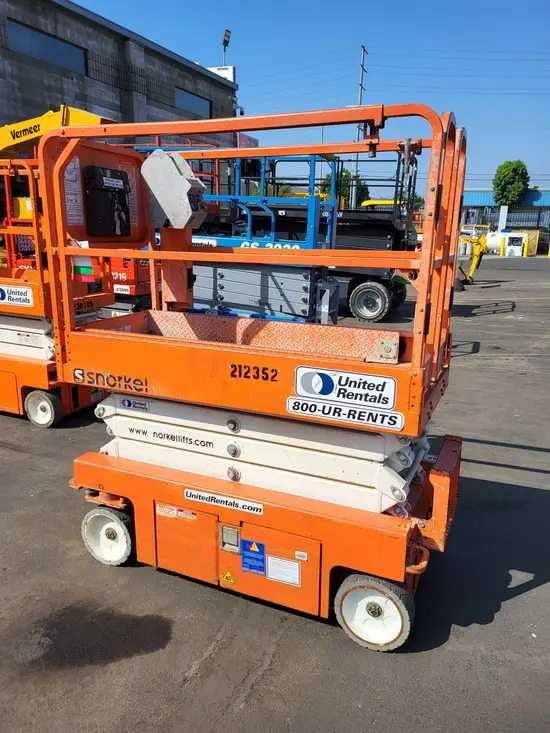 2018 Snorkel S3219E Scissor Lift