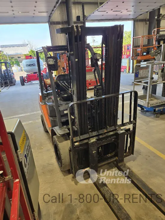 2019 Toyota 8FGU30 Warehouse Forklift