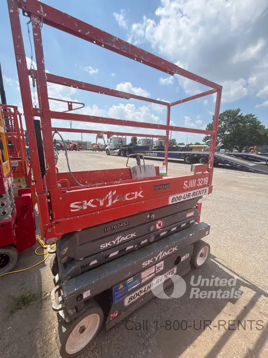 2018 Skyjack SJIII3219 Scissor Lift