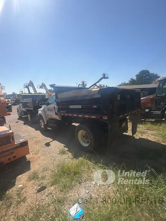 2022 Ford F-750-DUMP-HYD Truck