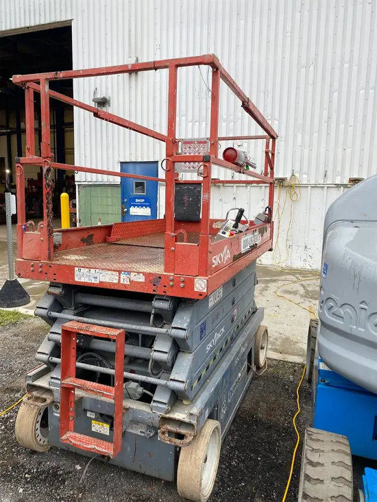 2015 Skyjack SJIII4632 Scissor Lift