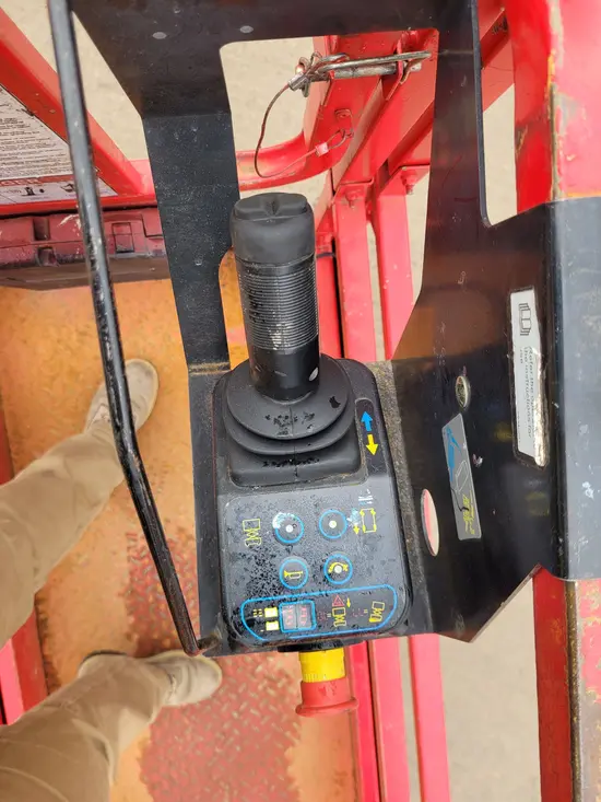 2019 MEC 2632SE Scissor Lift