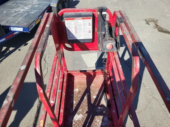 2018 MEC 1330SE Scissor Lift
