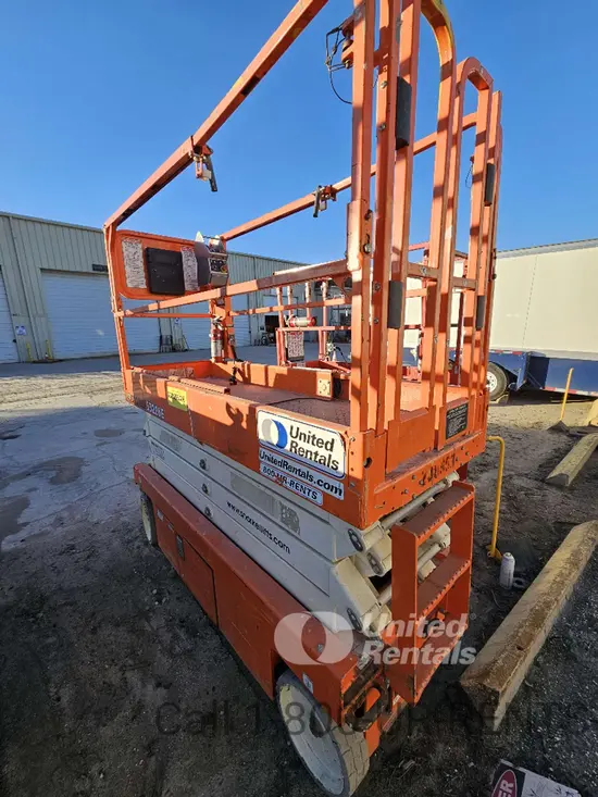2019 Snorkel S3226E Scissor Lift