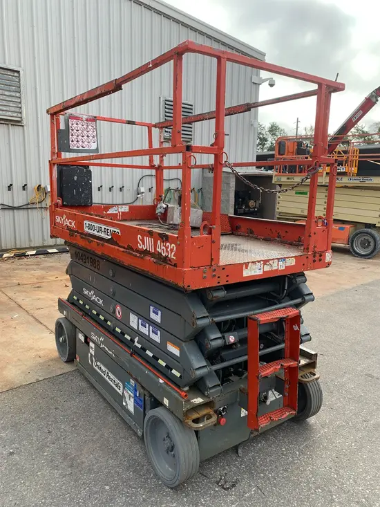 2016 Skyjack SJIII4632 Scissor Lift